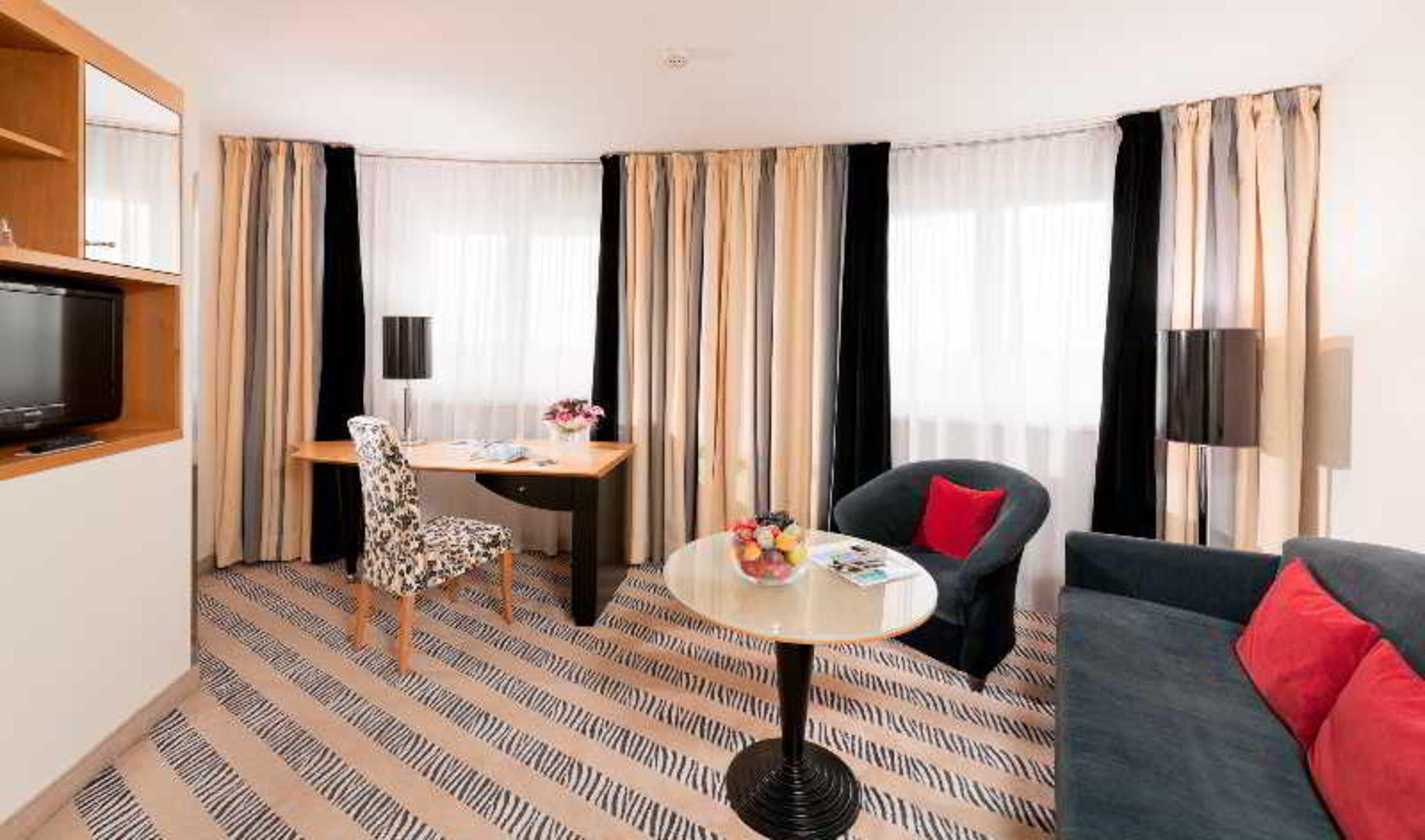 Don Giovanni Hotel Prague - Great Hotels Of The World Esterno foto A room at the hotel