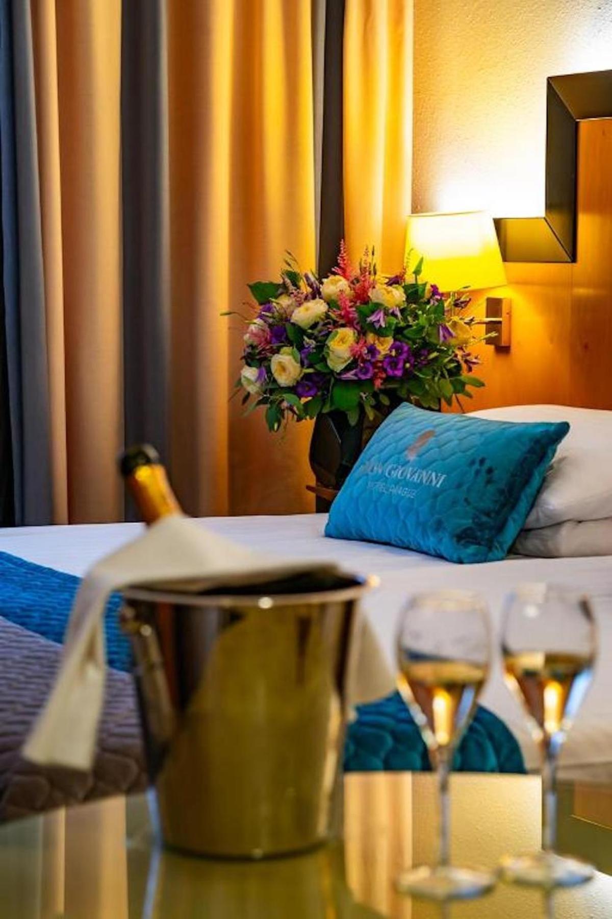 Don Giovanni Hotel Prague - Great Hotels Of The World Esterno foto Room at the hotel